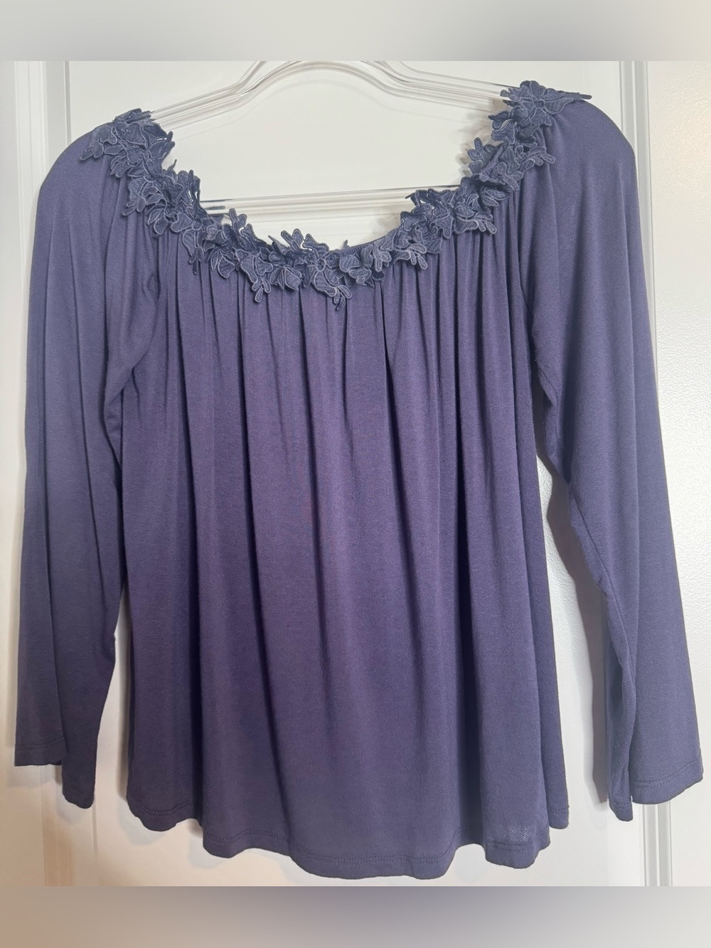 Altar'd State Lavender Long Sleeve crochet Floral Trim long sleeve blouse sz Md